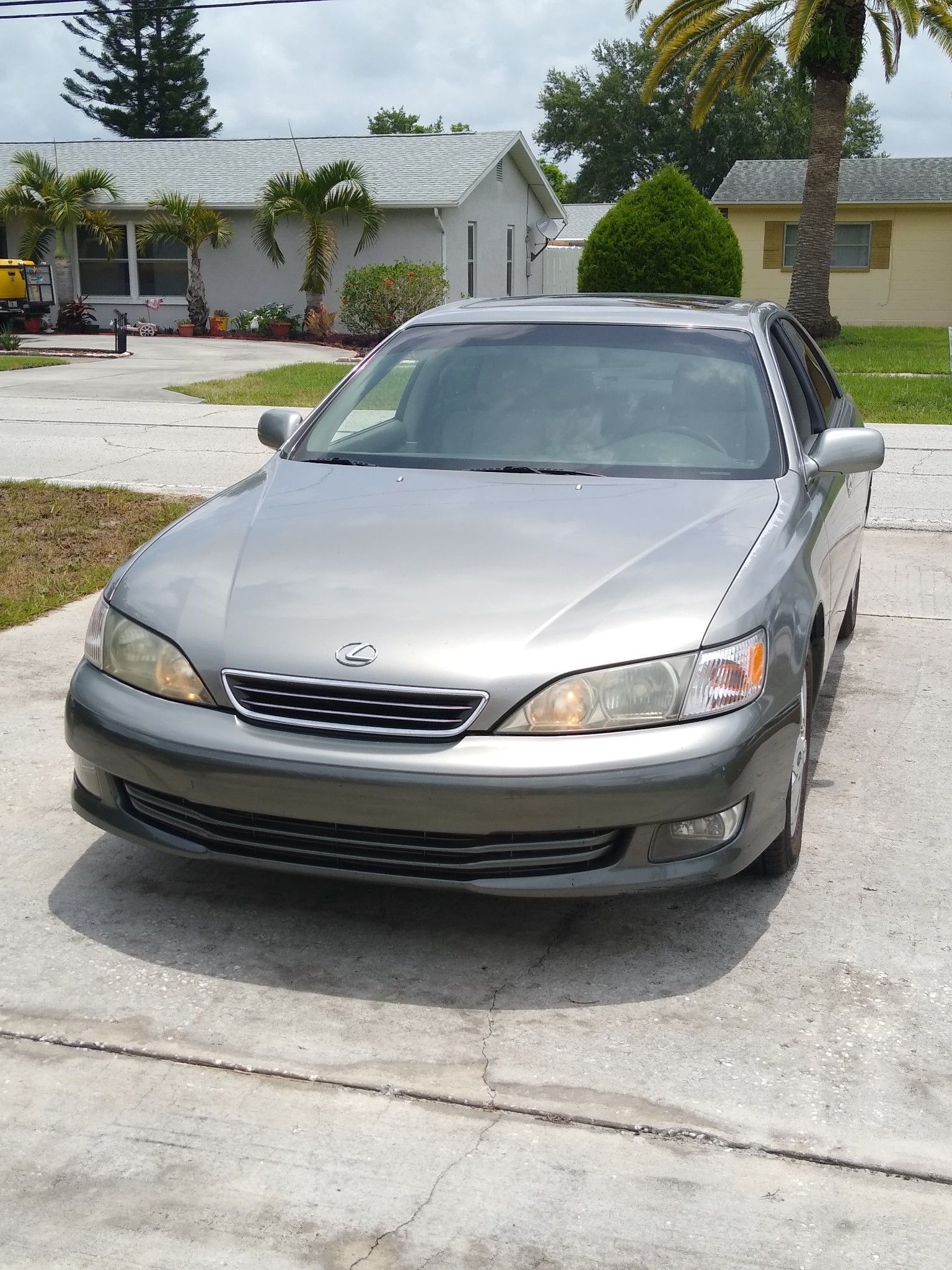 2000 Lexus ES 300