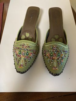 Women Shoes Size 7.5 Good Condition