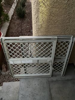 Extendable Gate