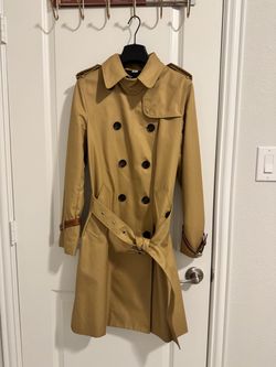 Women’s Coach beige trench coat size 4