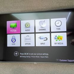 LG 55 inch Full HD 1080p LED HDTV, with Wall mount kit, in good working condition