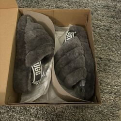 Uggs Slippers 