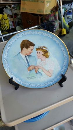 with this ring plate#87 by norman rockwell