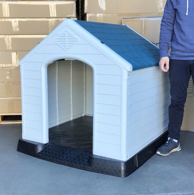 $140 (new in box) waterproof plastic dog house for x-large size pet indoor outdoor cage kennel 42x40x45 inches