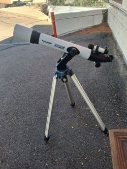 Meade Electronic Digital Series Refractor Tlelescope