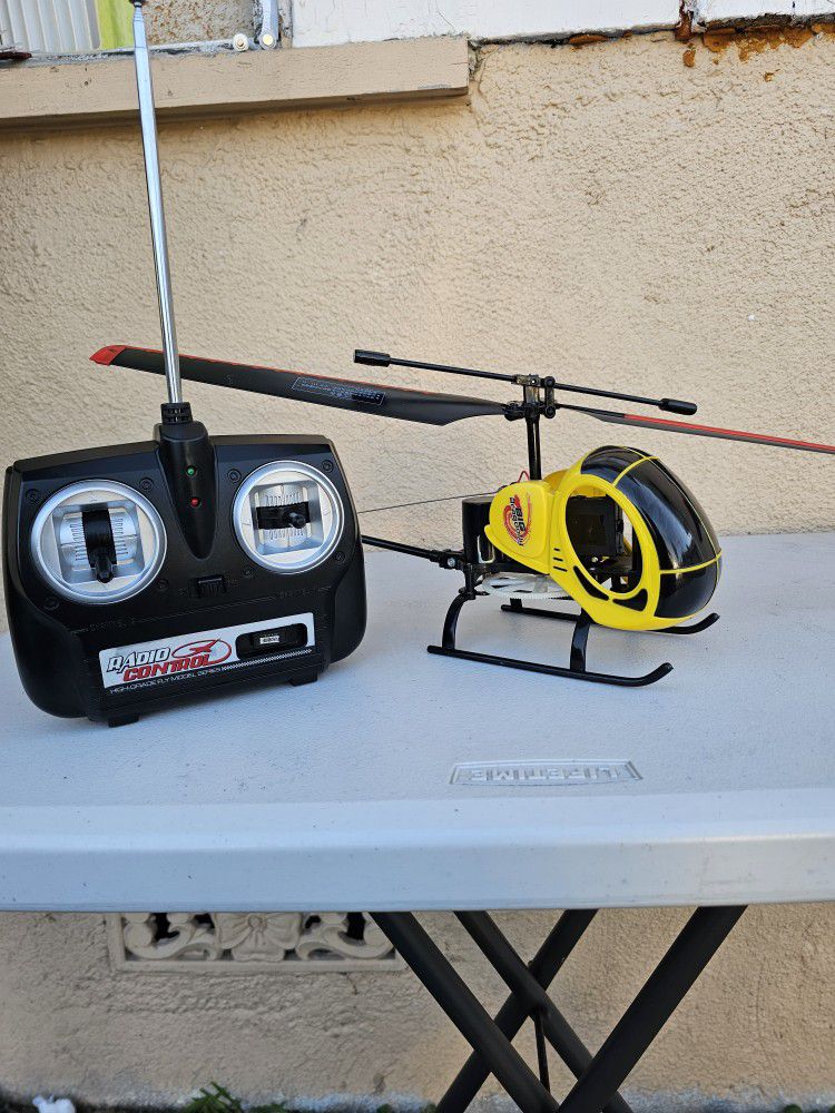 Big Dragonfly Rc Helicopter And Monster Truck