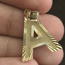 Gold Pendant 