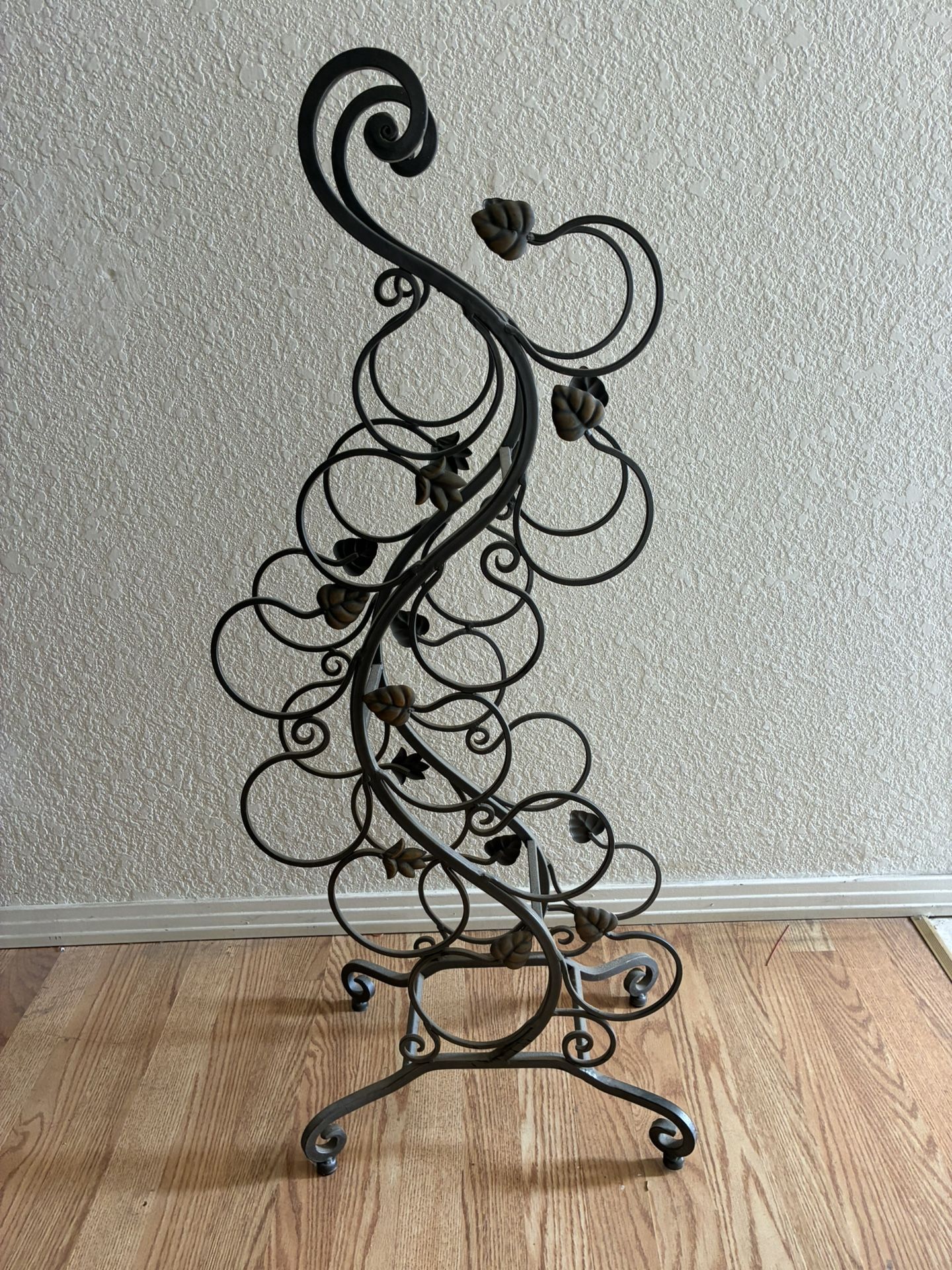 Vintage Rod Iron Wine Holder