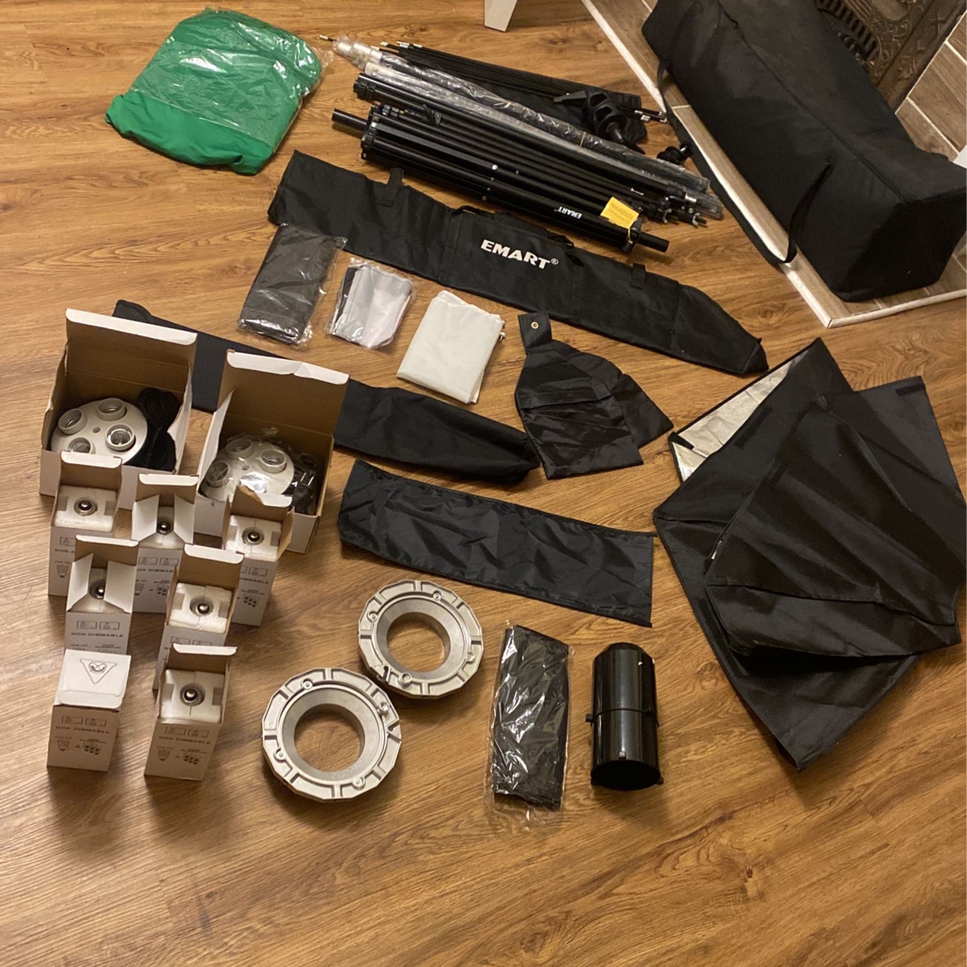 Misc Camera Equipment And Lights