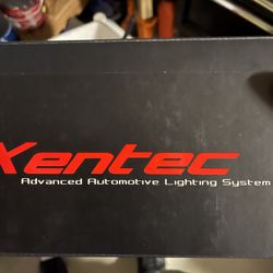 New In Box 9007 HID Lights