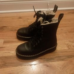 Doctor martens with fur