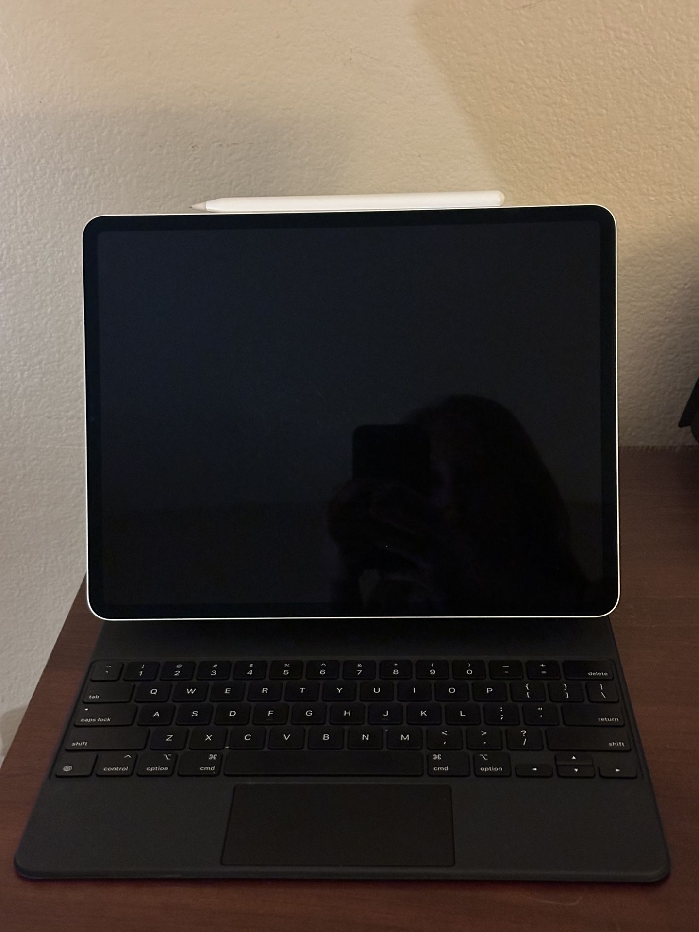 iPad Pro 12.9-inch 6 generation Bundle