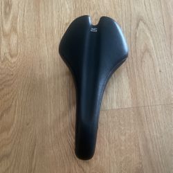 SR SELLE ROYAL SETA SADDLE