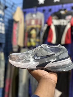 Nike V2K Run