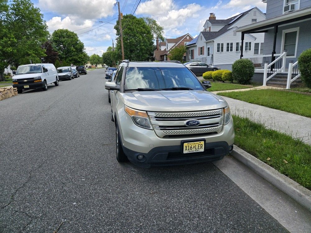 2011 Ford Explorer