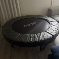Trampoline Acon