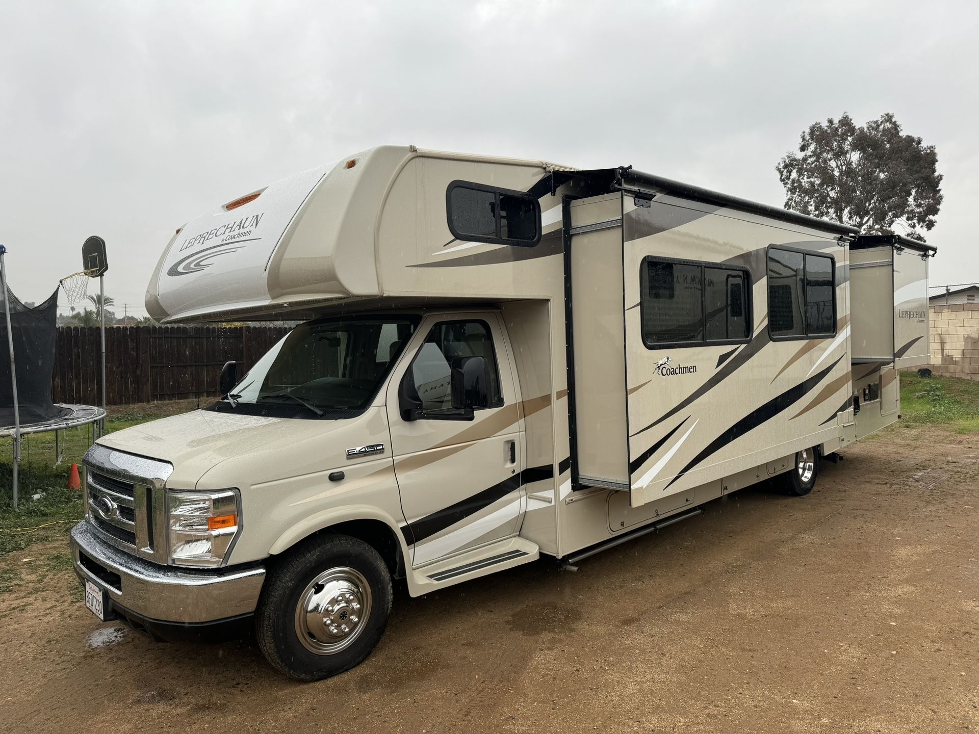 2019 Coachmen Forest River Leprechaun 319MB for Sale in Riverside, CA ...