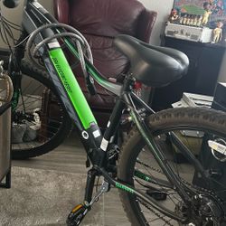 Hyper Electric Bike With 36V Pedal Assist 7 Speed