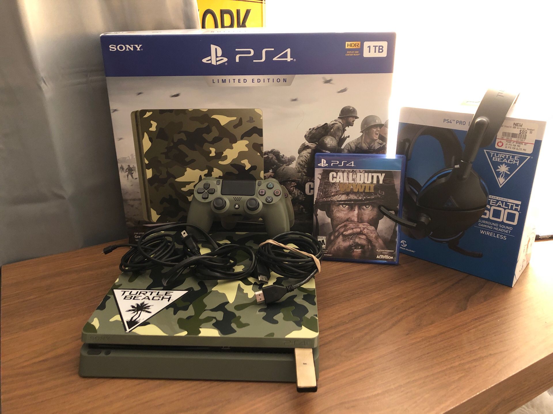Ps4 slim 1tb WITH wireless stealth 600 turtle beach