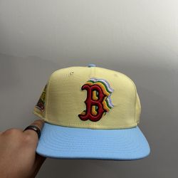 Boston Red Sox Hats  New, Preowned, and Vintage