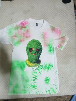 Custume t size l