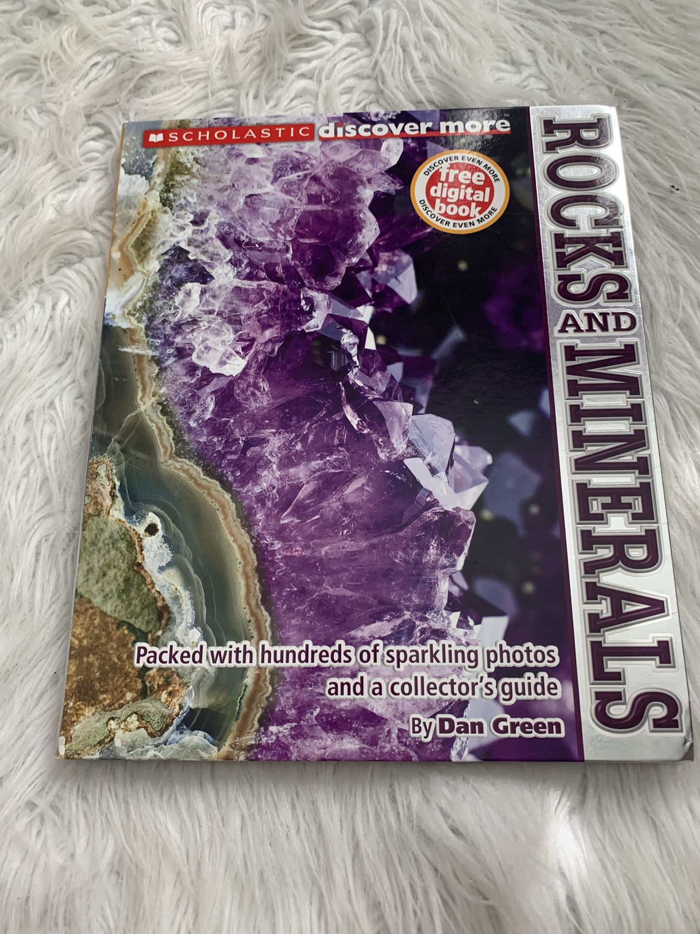 Scholastic Discover More: Rocks and Minerals