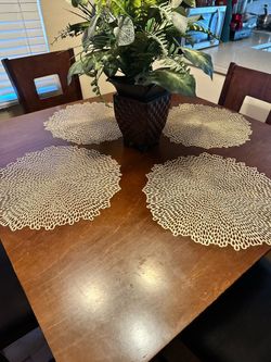 Dinning table with chairs