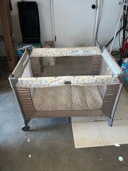 Baby playpen for sale