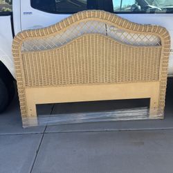 Henry Link Queen Bedroom Set