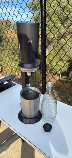 Used Aqua Fizz Premium Sparkling Water Maker