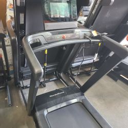 Nordictrack T series 10 Treadmill- store display model - minor scuffs- 599$ 
