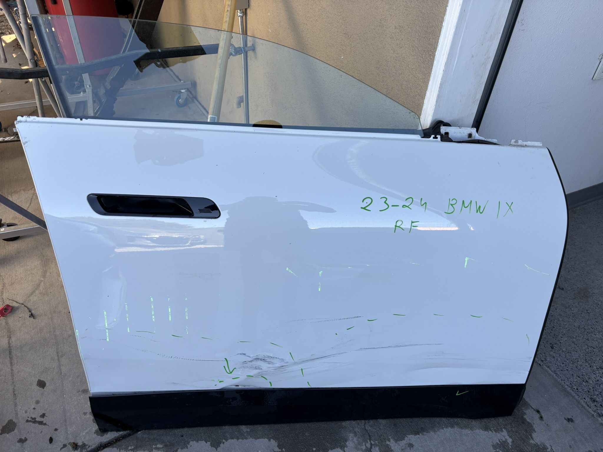 2023-2024 BMW iX Front Right Door OEM - White - With Glass & Handle Used