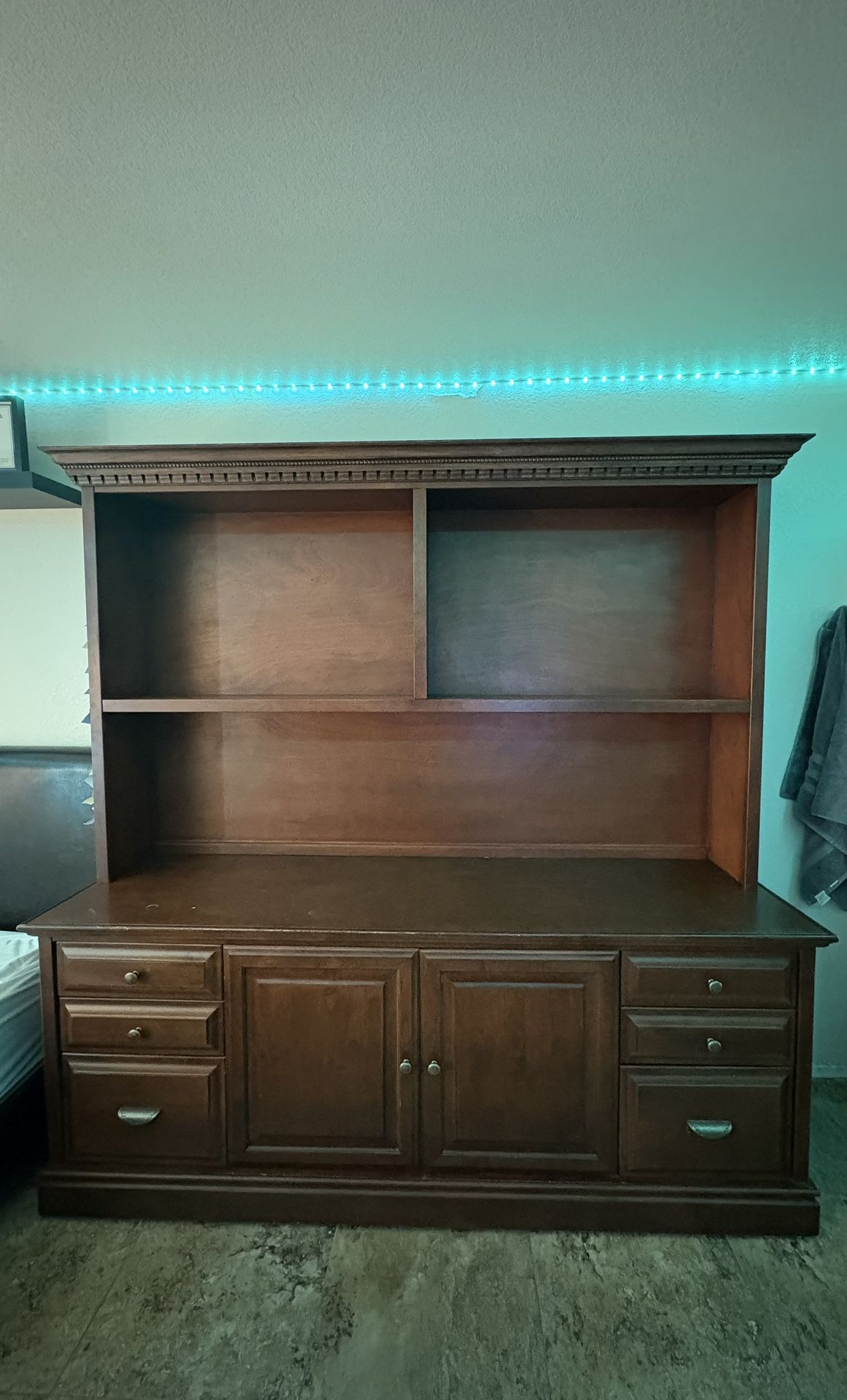 Credenza