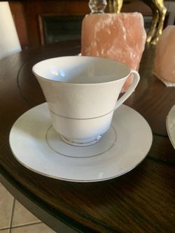 Fine China Dinner ware set