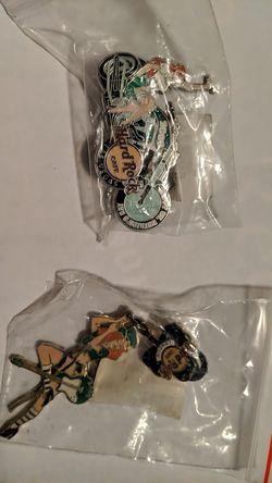 Hard Rock Cafe pins