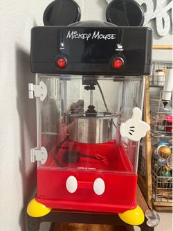 Mickey popcorn maker