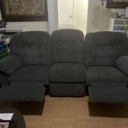 Tonight and Sun morning Only - Discount  Great Condition Comfy Sofa Couch With Double Re morning Great Condition Comfy Sofa Couch W Double Recliners 