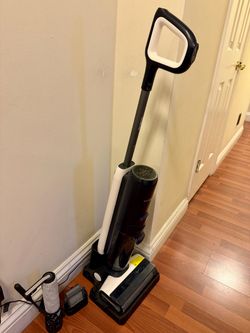 Like New Tineco Floor ONE S5 Smart Wet/Dry Vacuum & Mop + Extras