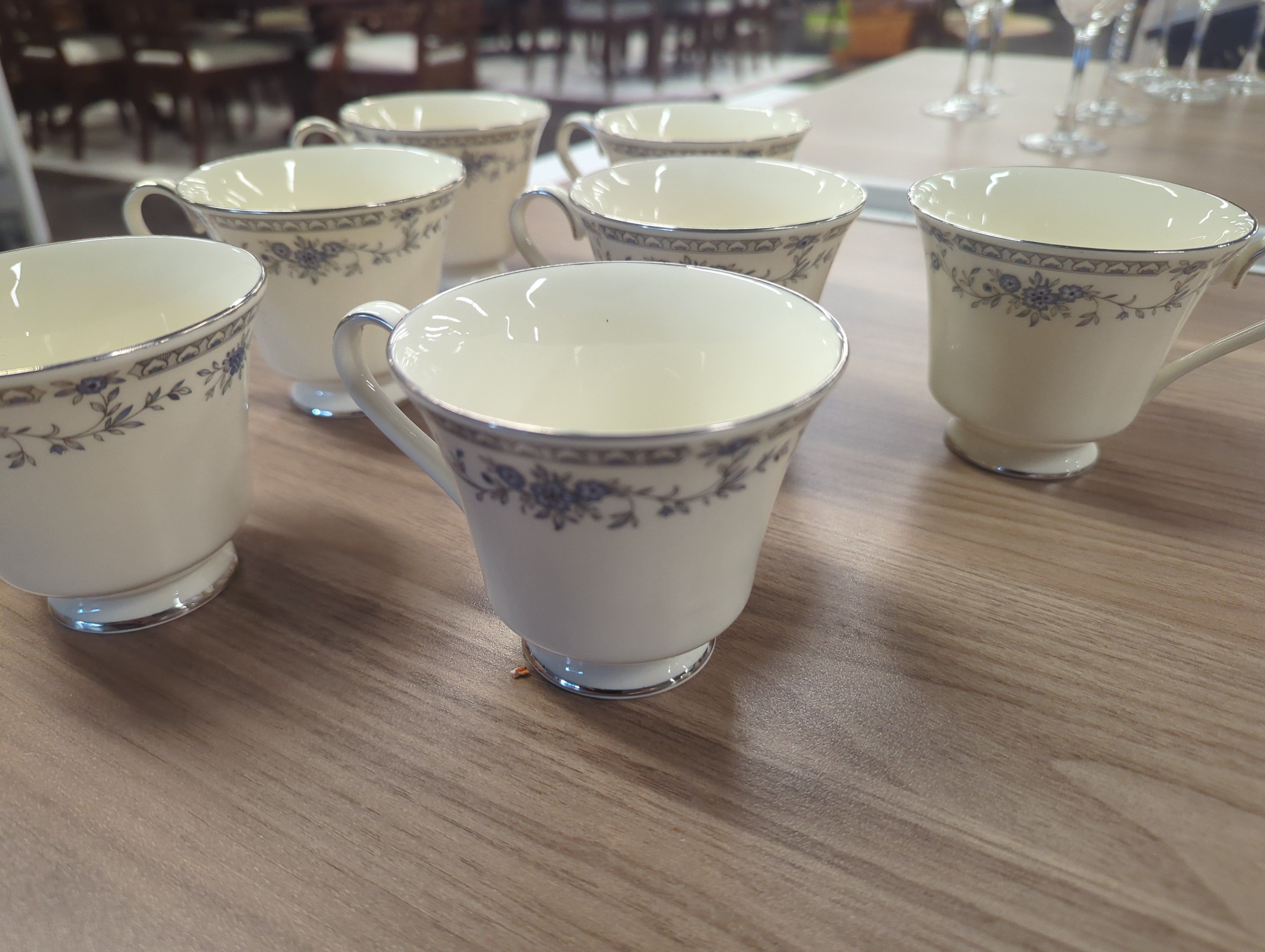 Belle Meade Minton teacup (set of 7)