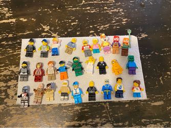 Bundle of 27 Lego mini figurines including popular characters