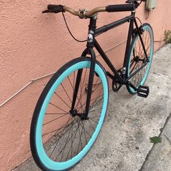 Fixie Bike 55cm Frame 700x25c Tires Good Condition Ready To Ride 