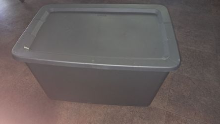 3 Storage tote (caja de almacenamiento)
