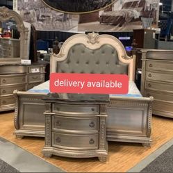 Cavalier Silver Upholstered Sleigh Bedroom Set, Queen And King Size Available/ 4-Piece 
