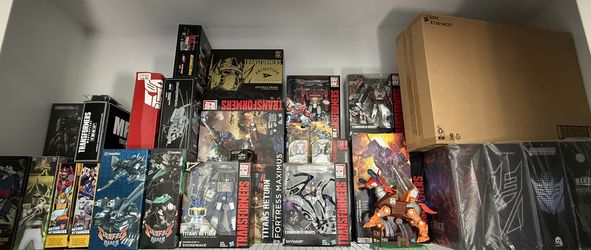 Collectible Action Figures 