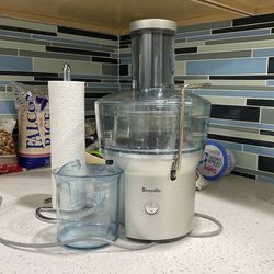 Breville Juicer 
