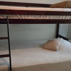 Great Condition Bunk beds cherry wood (No scammer!)