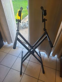 Keyboard stand / laptop stand