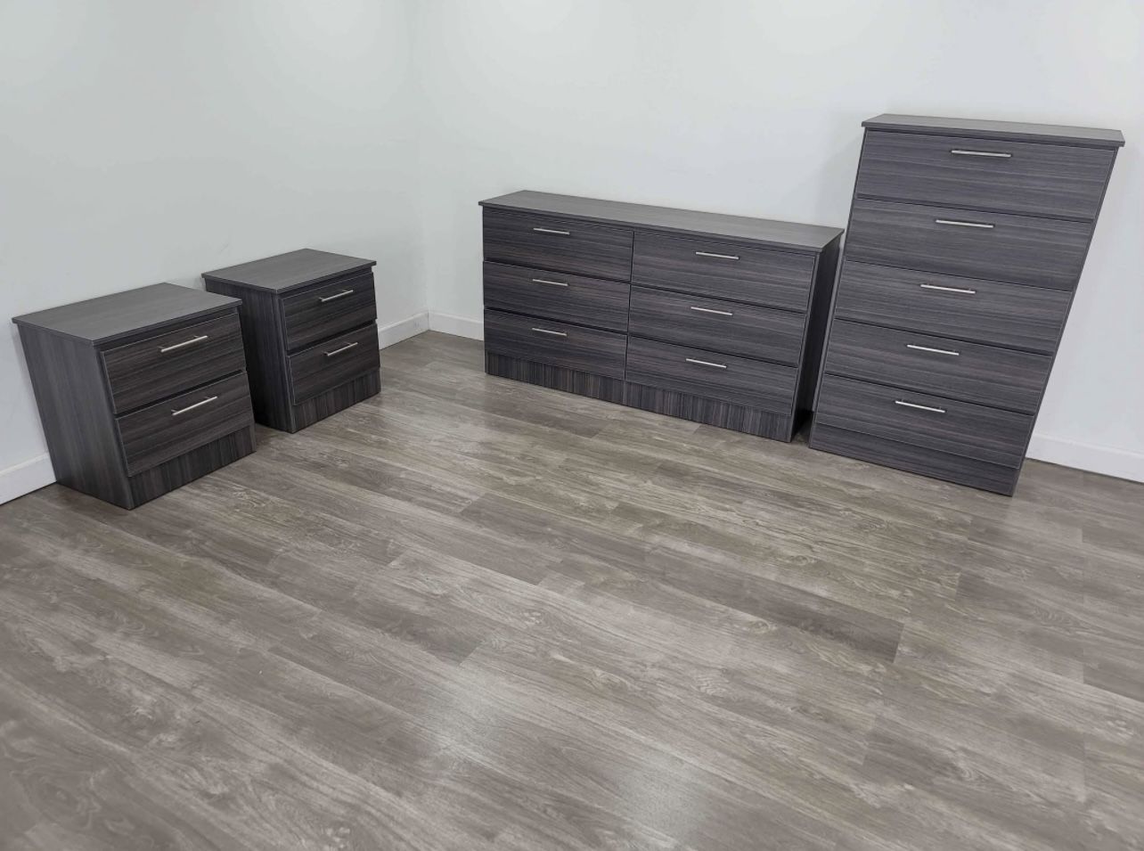 Dresser, Chest And 2 Nightstands - Cómoda, Gavetero Y 2 Mesitas De Noche