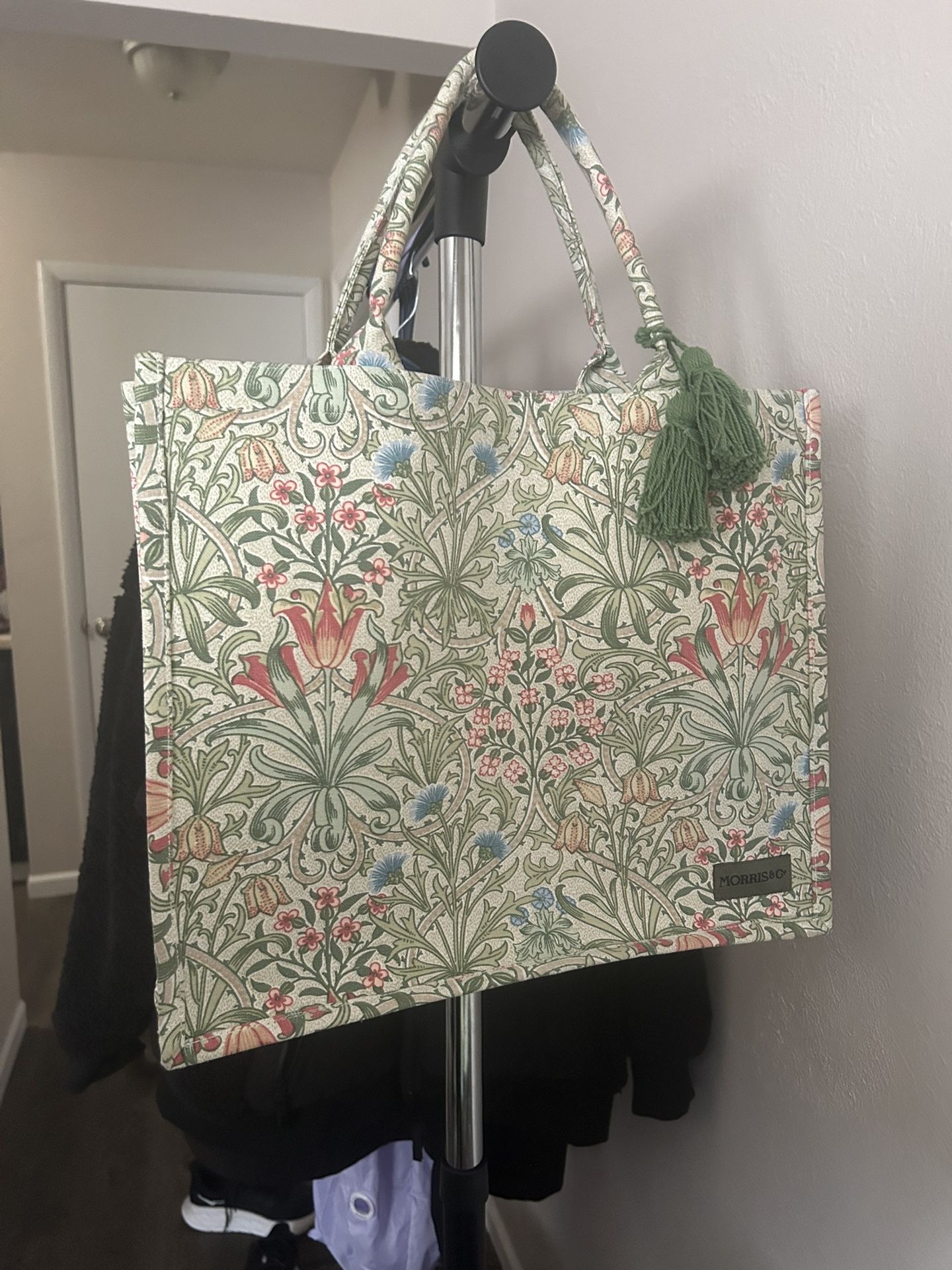 William morris Tote