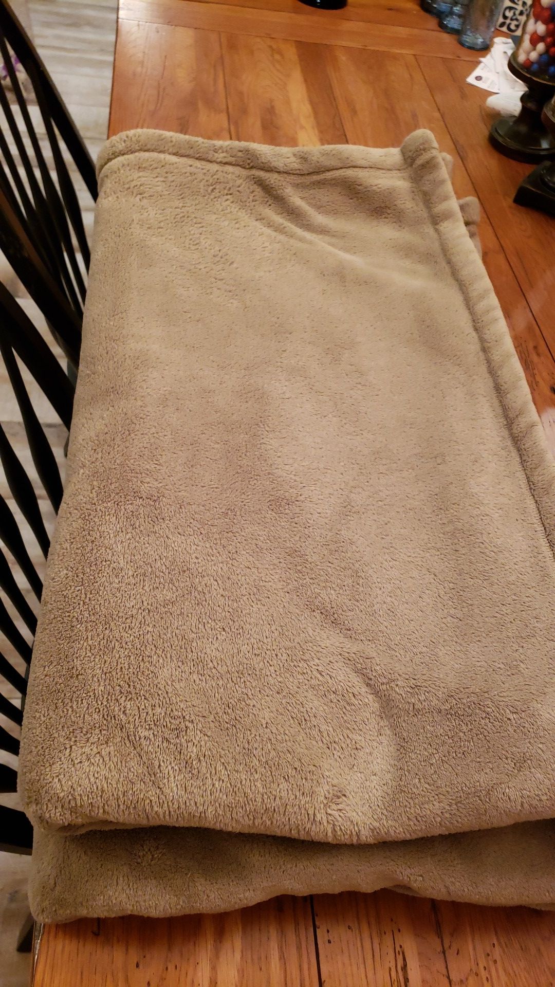Super Soft Matching Throw Blankets